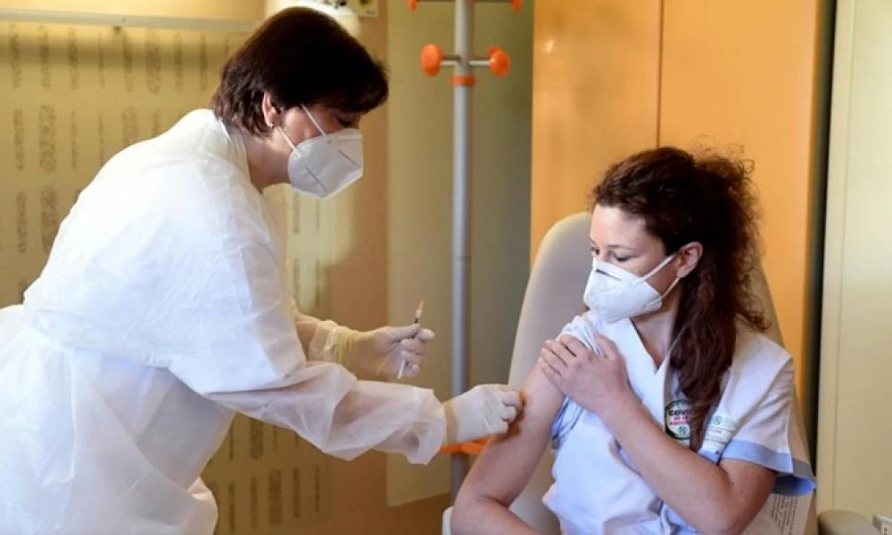 Μειώνονται τα κρούσματα του κορονοϊού στην Ιταλία